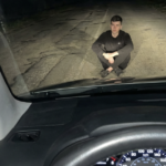 ¡Si Ves a un Niño en Medio de la Carretera — ¡Bloquea las Puertas de Inmediato!